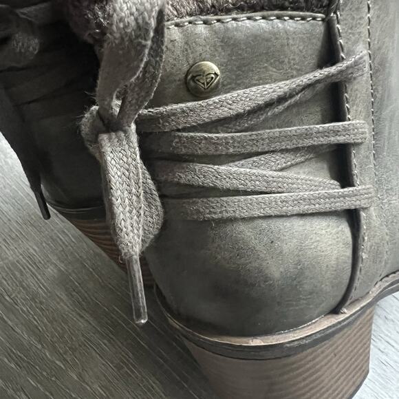 Roxy Dakota Sz 8 Booties Faux Leather Sherpa Lined Block Heels Boho Western Tie - Picture 8 of 8